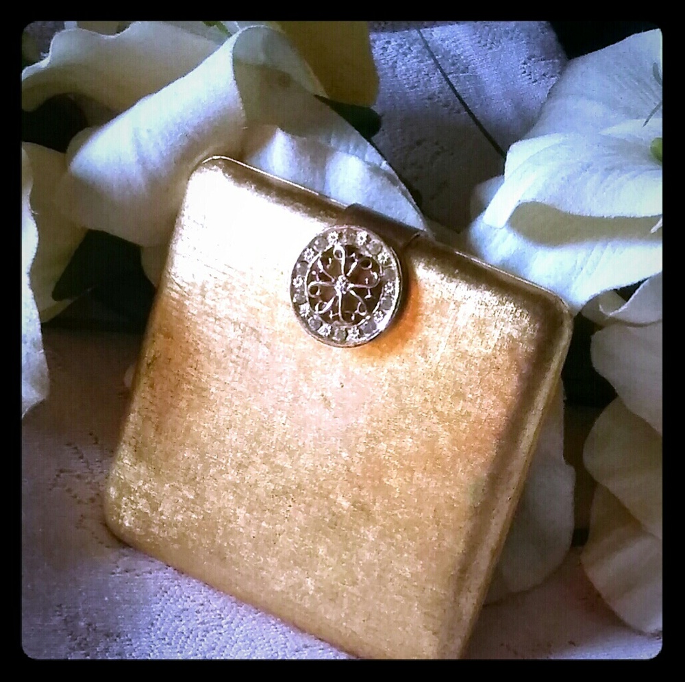 Vintage Avon Imperial Jewel Powder Compact